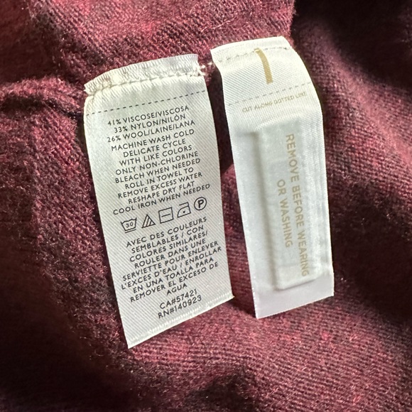 LOFT Cable Knit Sweater in Purple/Maroon size Medium NWT - Picture 6 of 7